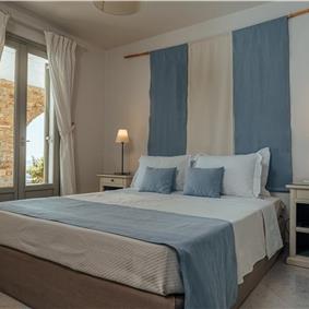 4 bedroom villa with pool, Paros, sleeps 8